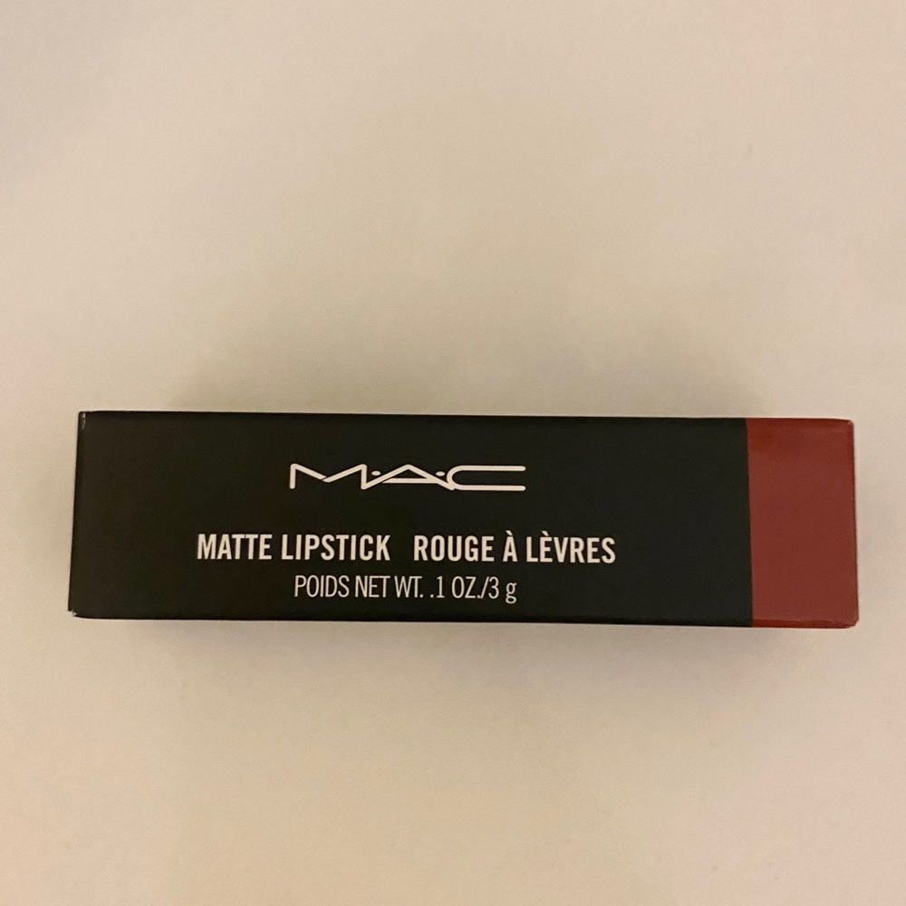 MAC Lipstick in Chili 602